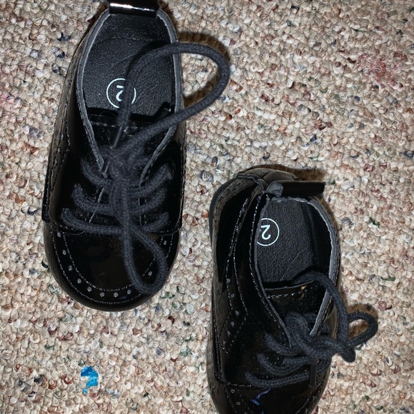 Baby dress shoes - Picture 2 of 2
